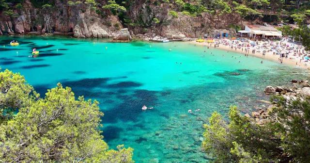 The top 10 of the best coves in Catalonia