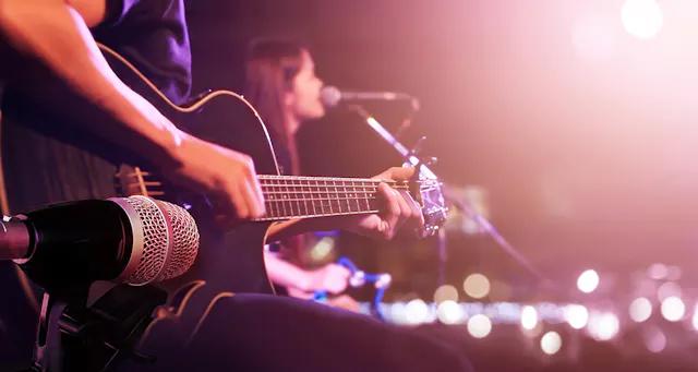 Descubre el top de bares con música en directo en Madrid