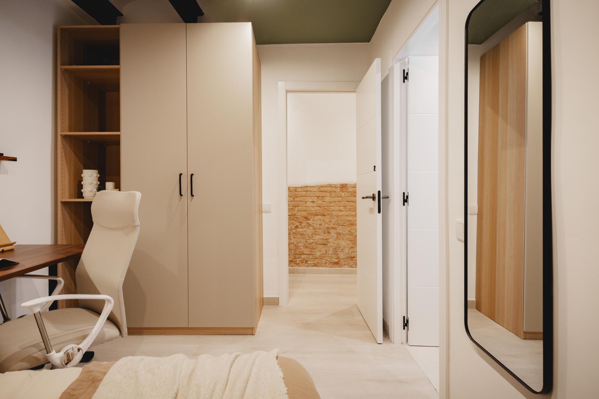 CBENI28 - H2 Private Bathroom