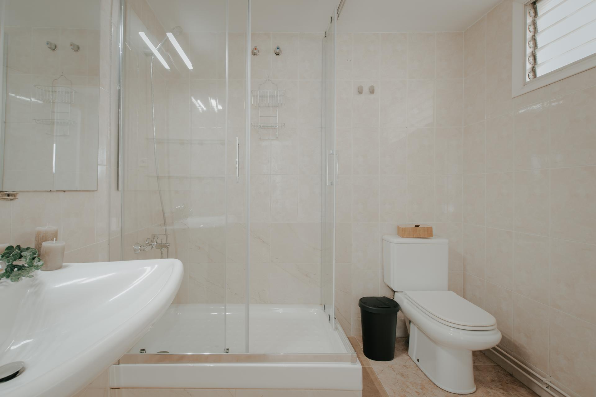 DIAG511 - H3 Private Bathroom
