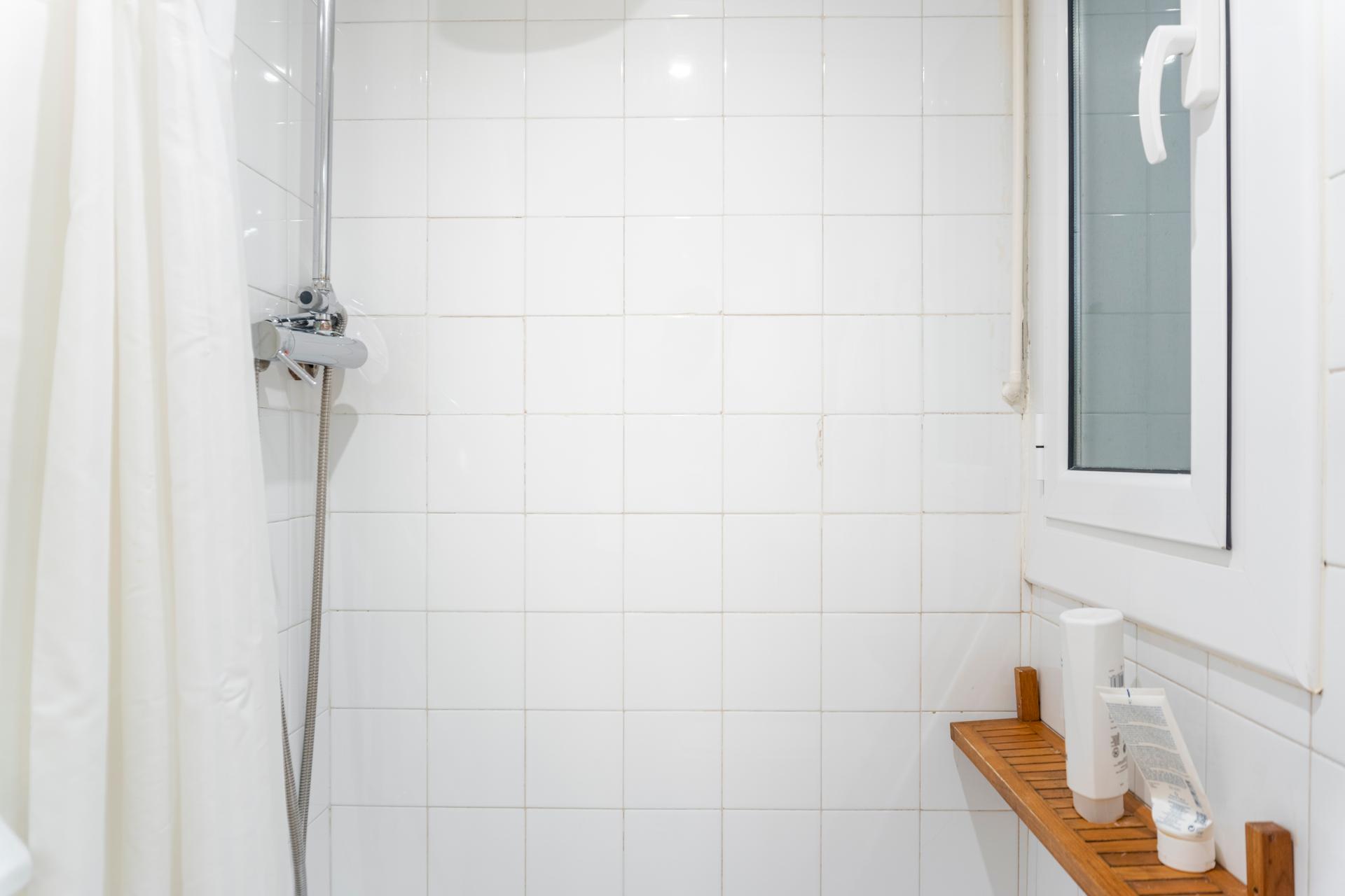 DIAG537 - H4 INDIVIDUAL BAÑO PRIVADO