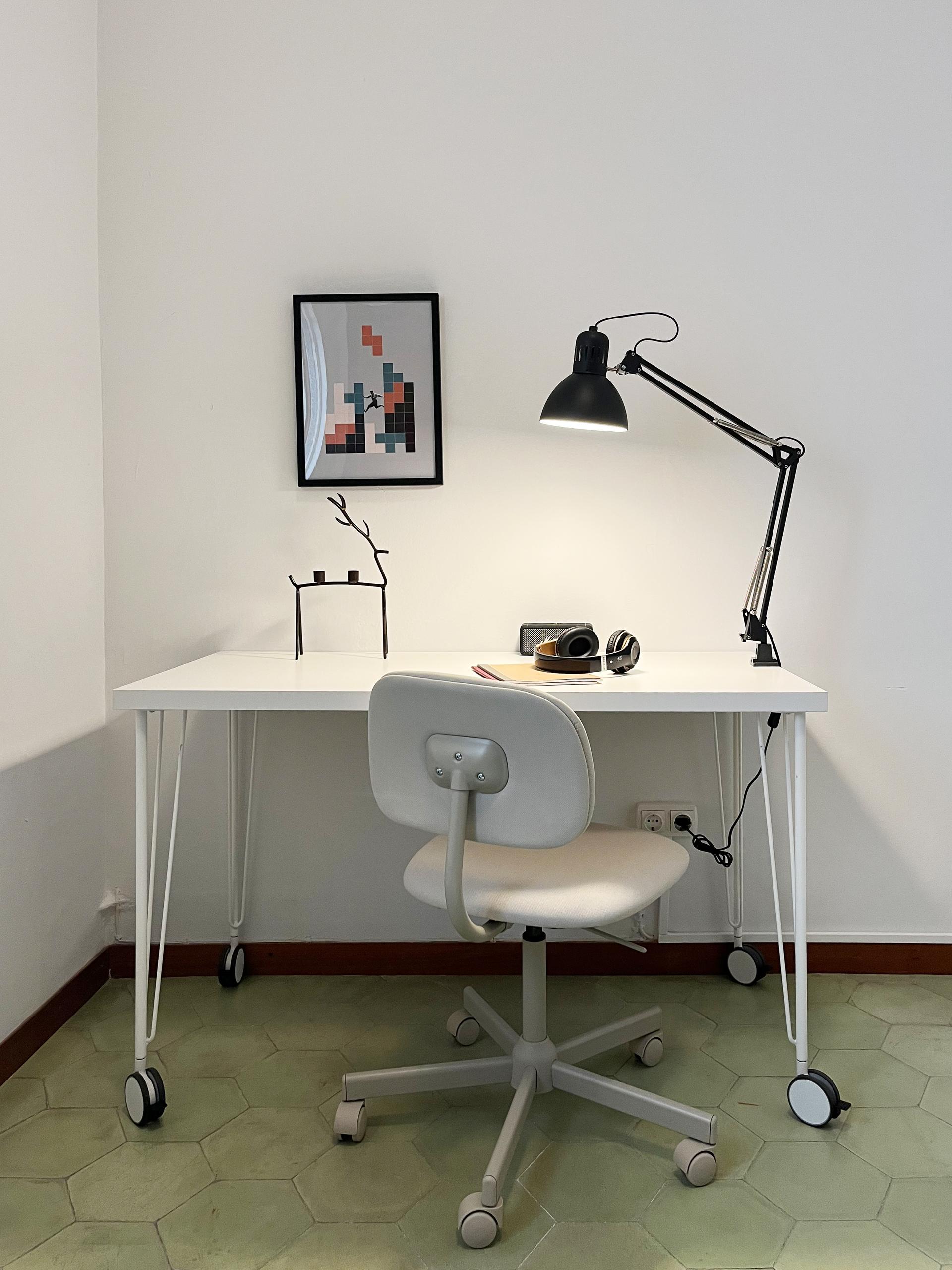 DIP314 - H3 DOBLE ESTANCIA HAB A ESCALERA + ESTUDIO ARMARIO MADERA