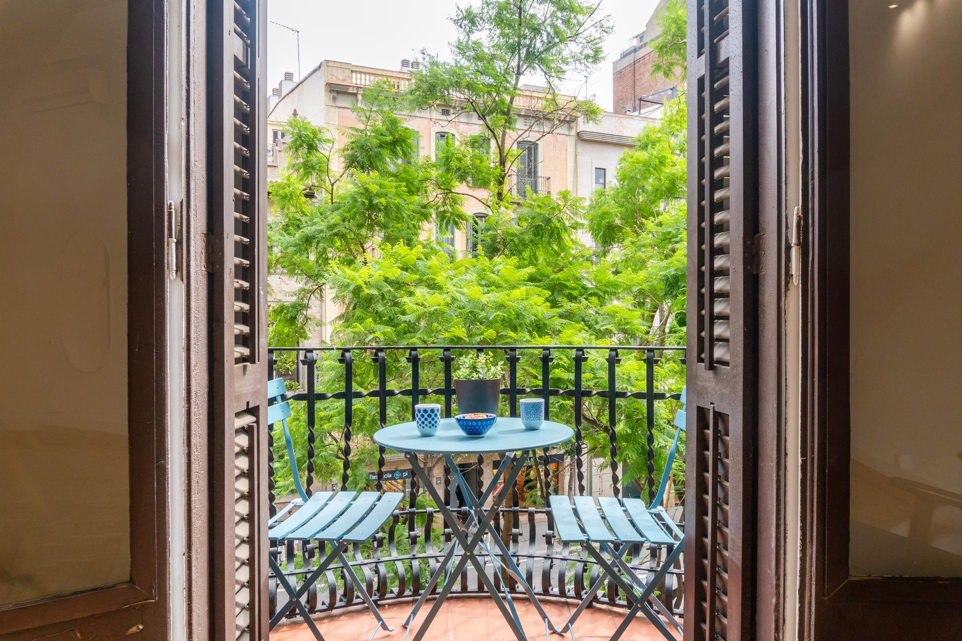 GDG15 - H4 BALCON CALLE A/C