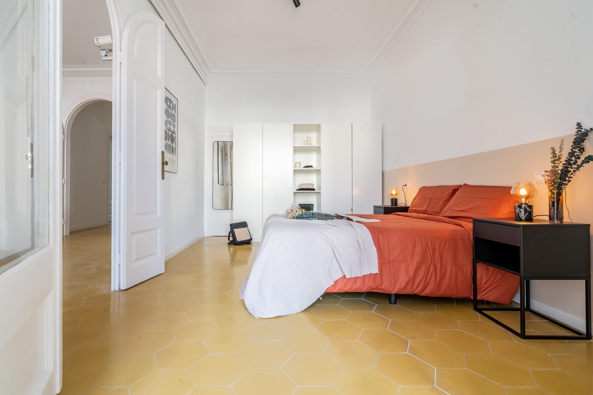 PBONA4 - H5 DOBLE EXTERIOR CON GALERIA PRIVADA