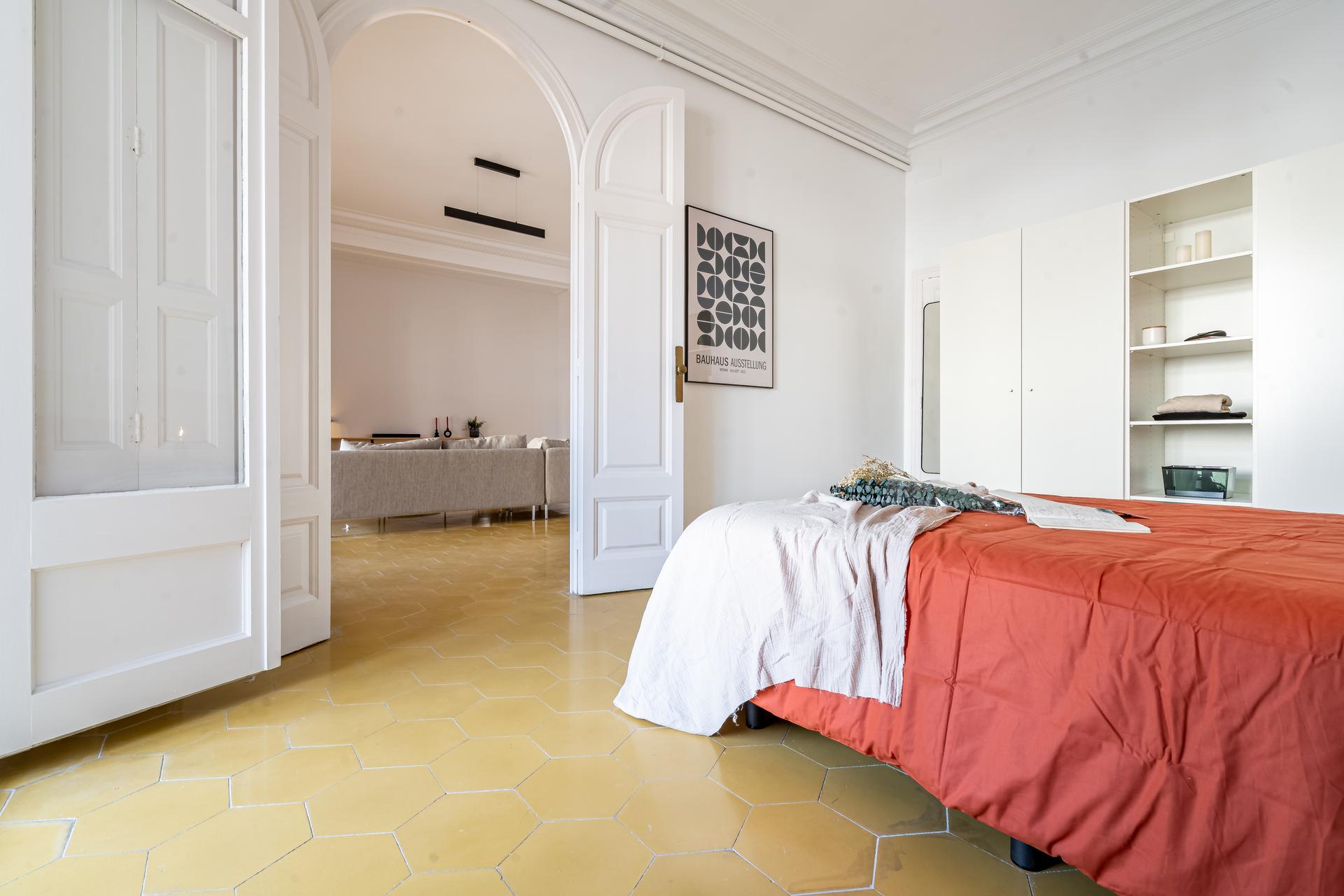 PBONA4 - H5 DOBLE EXTERIOR CON GALERIA PRIVADA