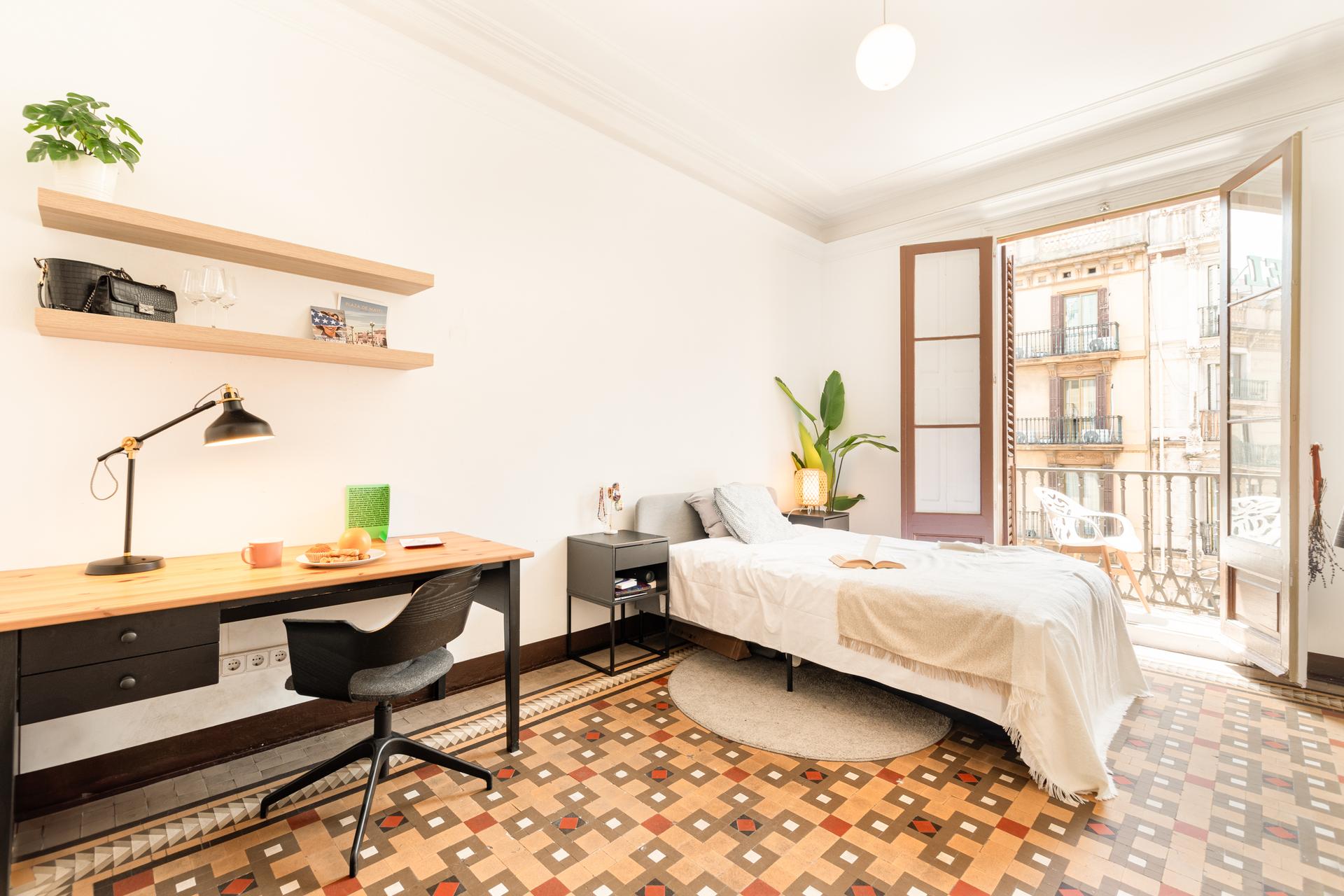 PEL7 - H1 BALCON PRIVADO