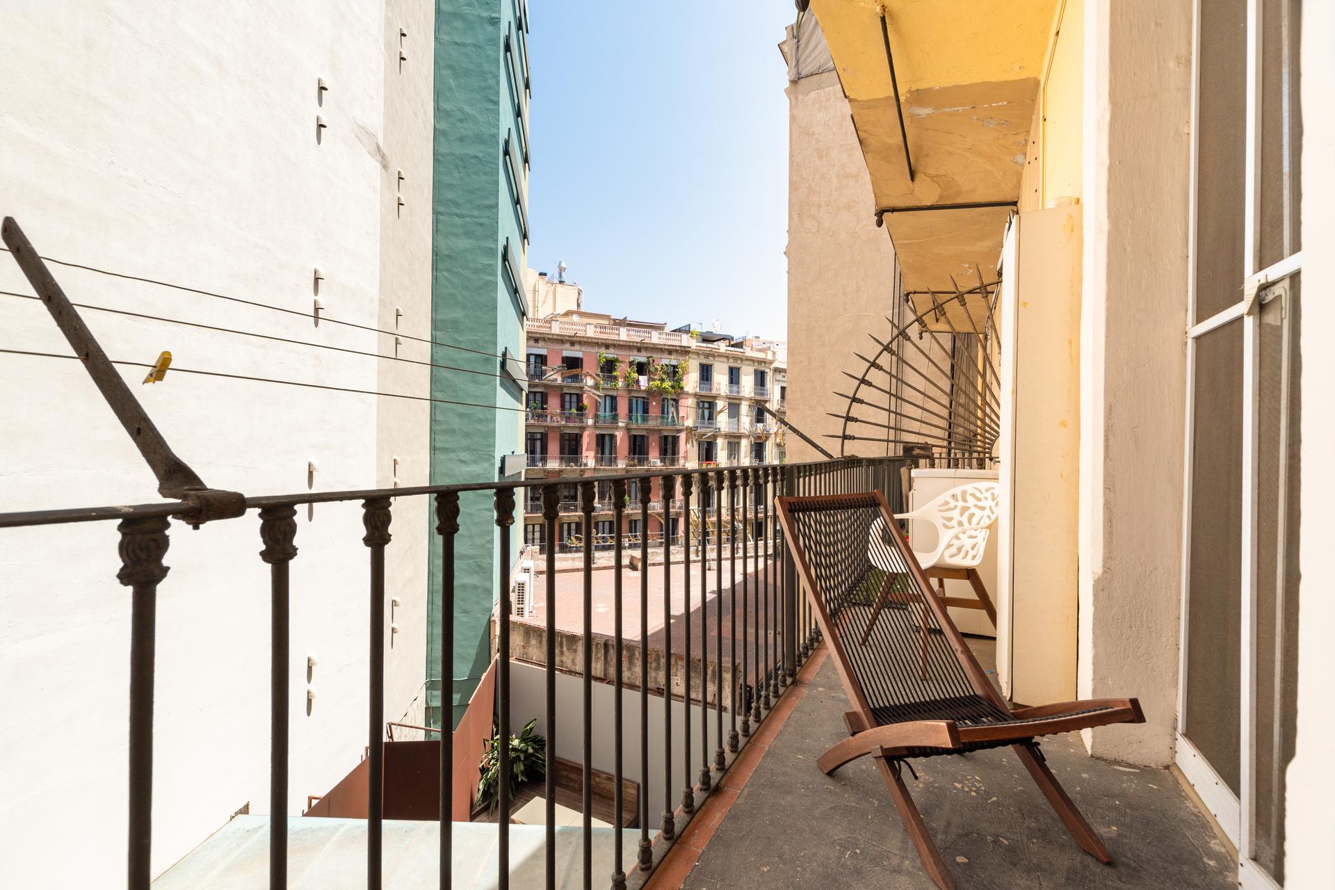 PEL7 - H4 BALCON IZQUIERDA