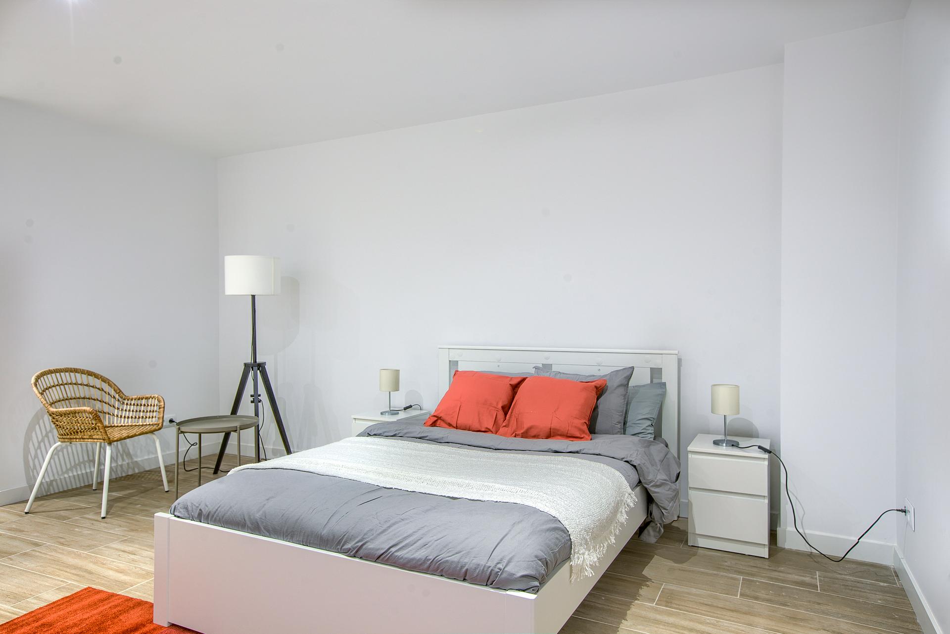 GAL43 - H2 BASEMENT SUITE APTO PAREJAS