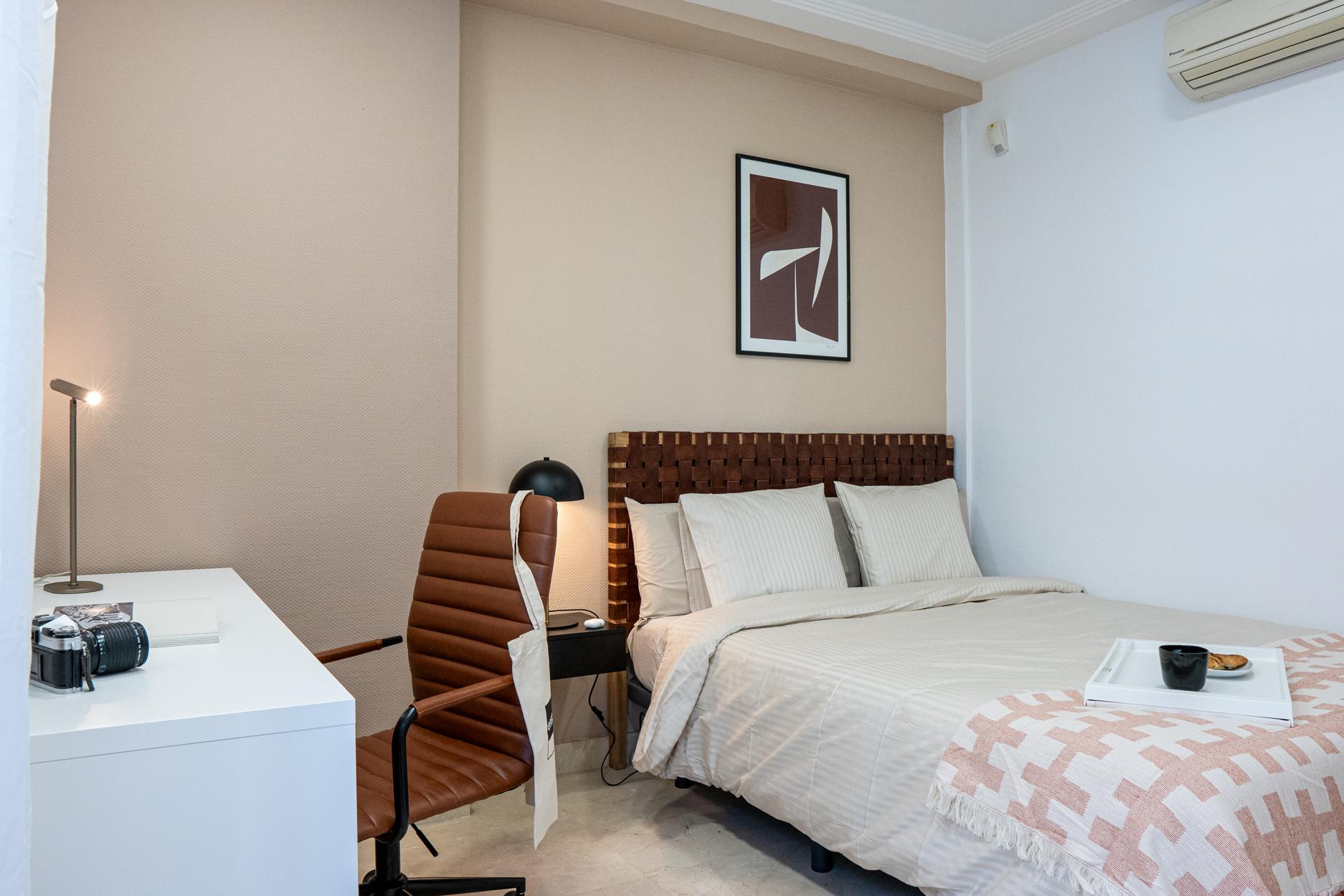 GUZBU102 - H6 SILLON NUDITO