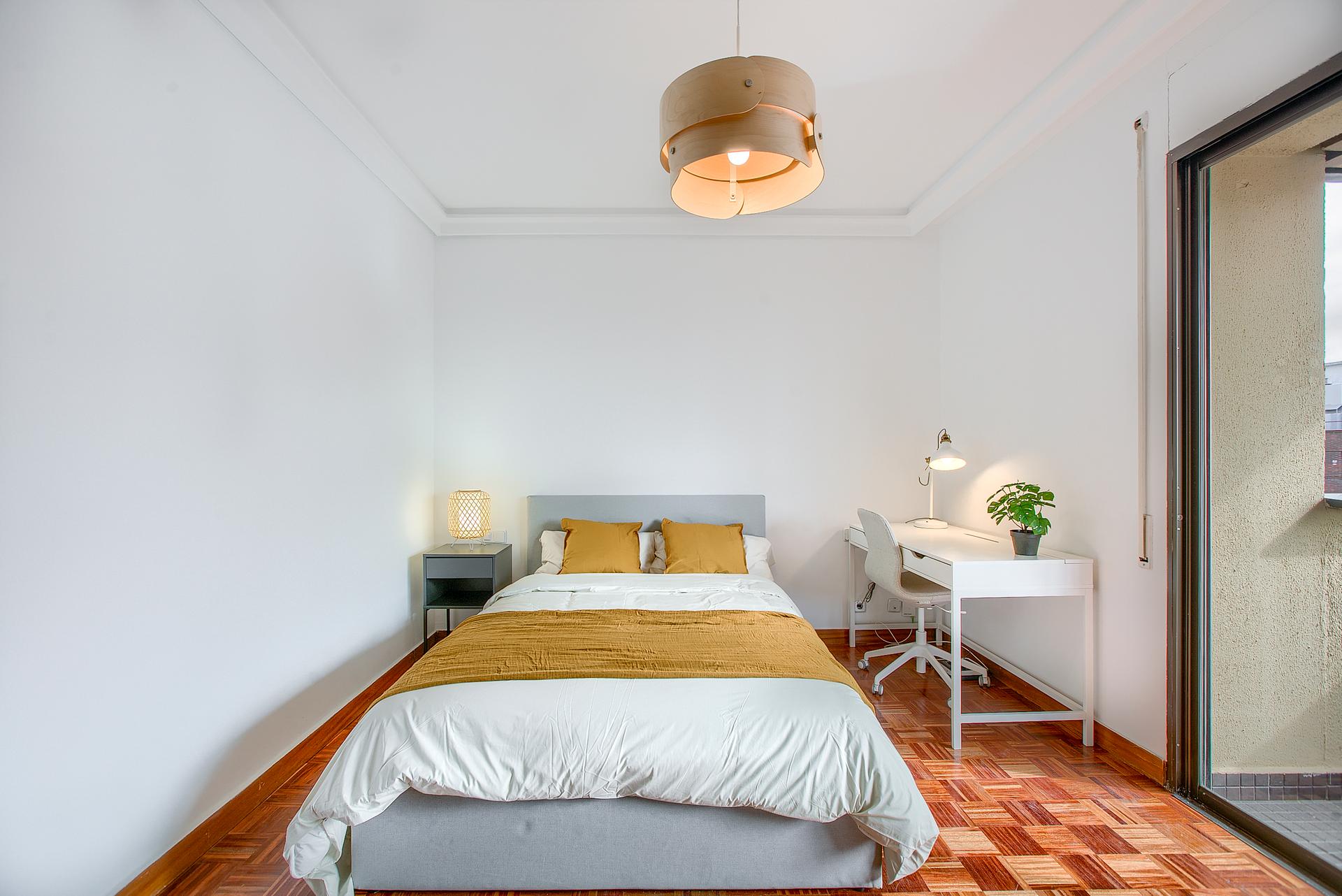 OREN62 - H1 SUITE PAREJAS
