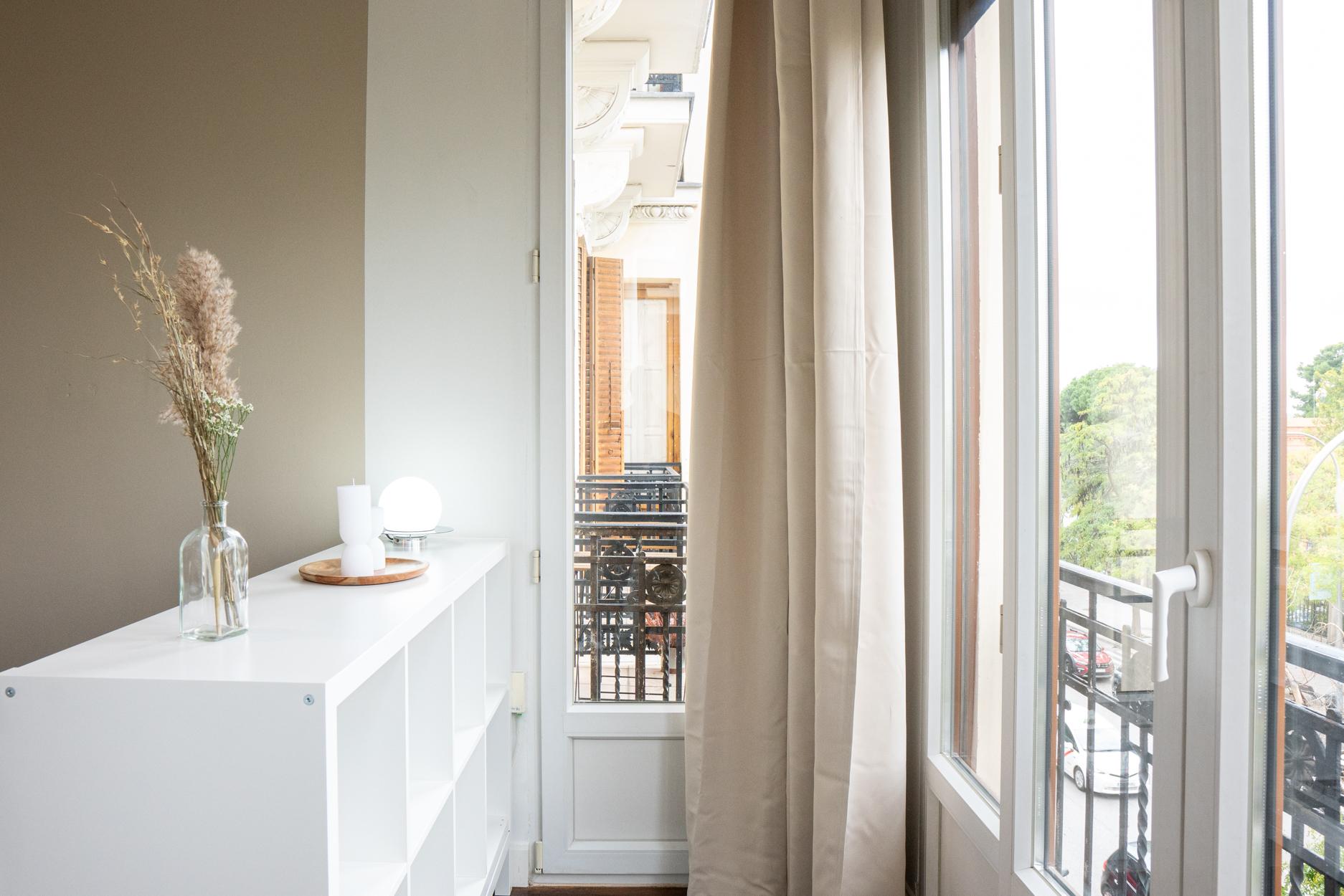 SANTENG122 - H2 BALCON EN MEDIO INDOORS