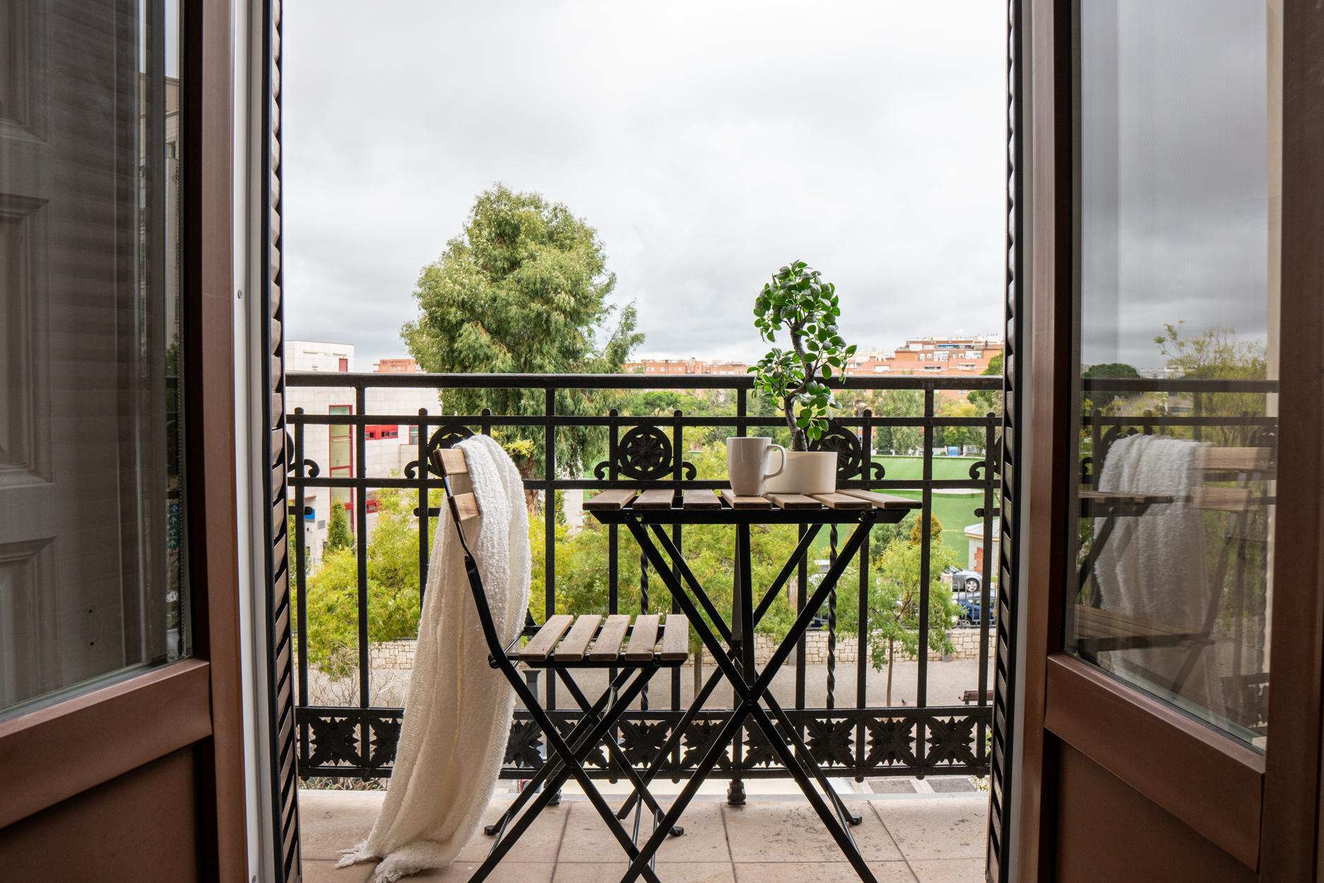 SANTENG122 - H4 BALCON DERECHA